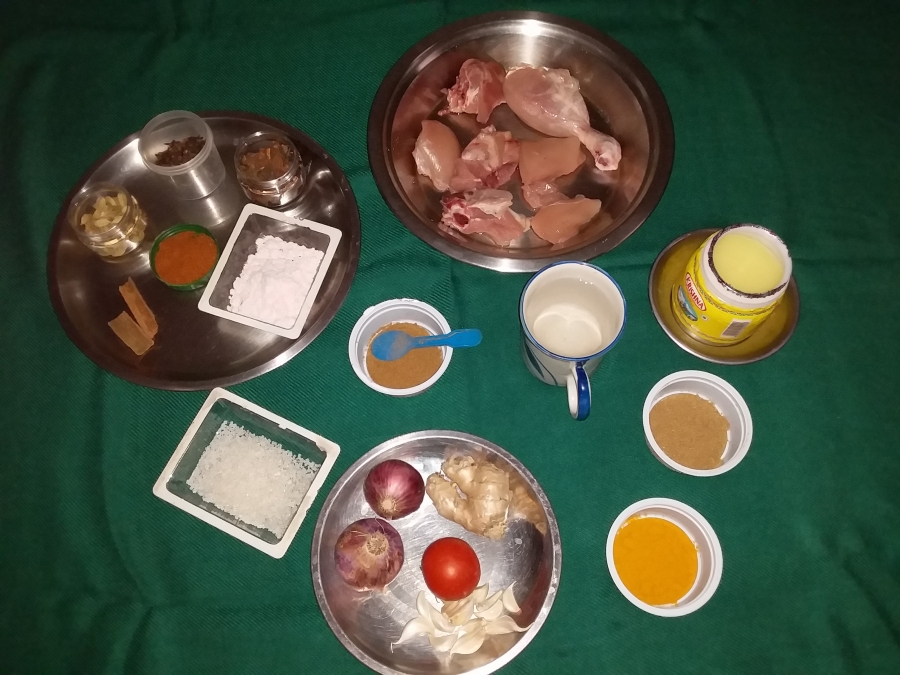  ti
Ingredients & Masala for preparing the Chicken, in Chicken Biriyani.