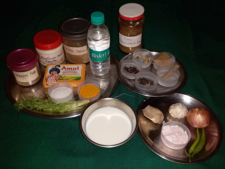 Spices and remaining ingredients used in Paneer Do Pyaza Recipe.