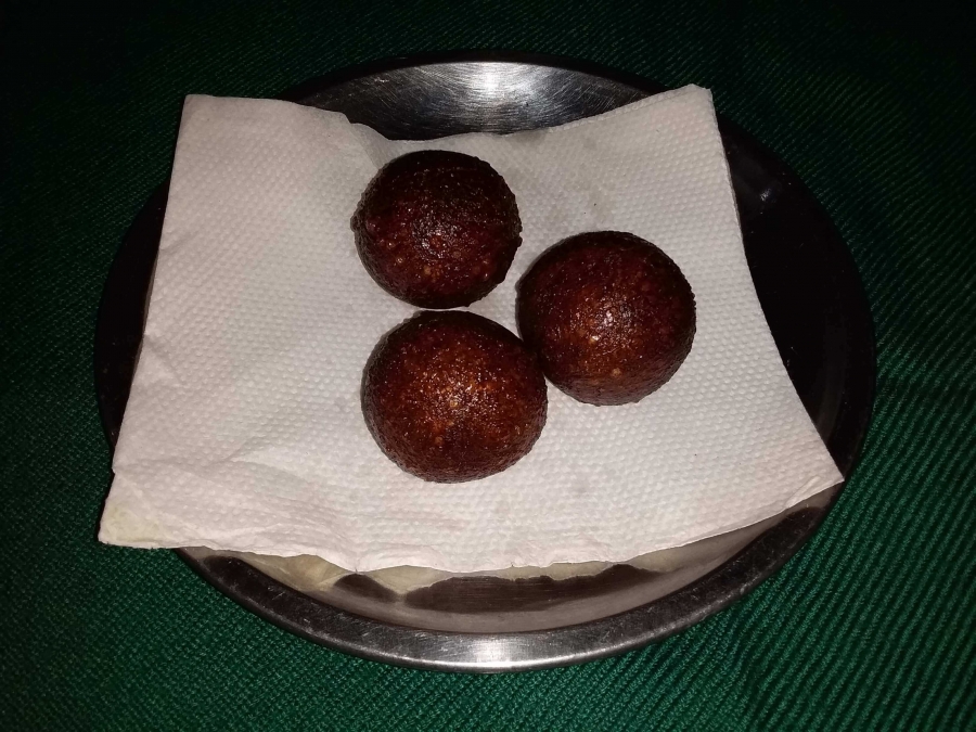 Fried Gulab Jamuns in Recipe of Gulab Jamun with Milk Powder.