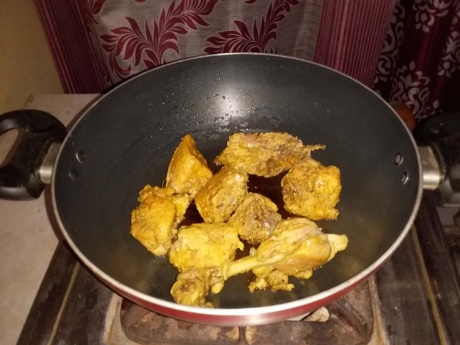 Tandoori Chicken Recipe without oven preparation (Chicken on non stick pan).