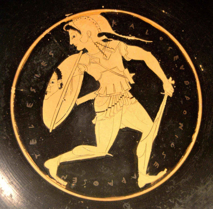 A helmeted Amazon with her sword and a shield bearing the Gorgon head image, Tondo of an Attic red-figure kylix, 510–500 BC.