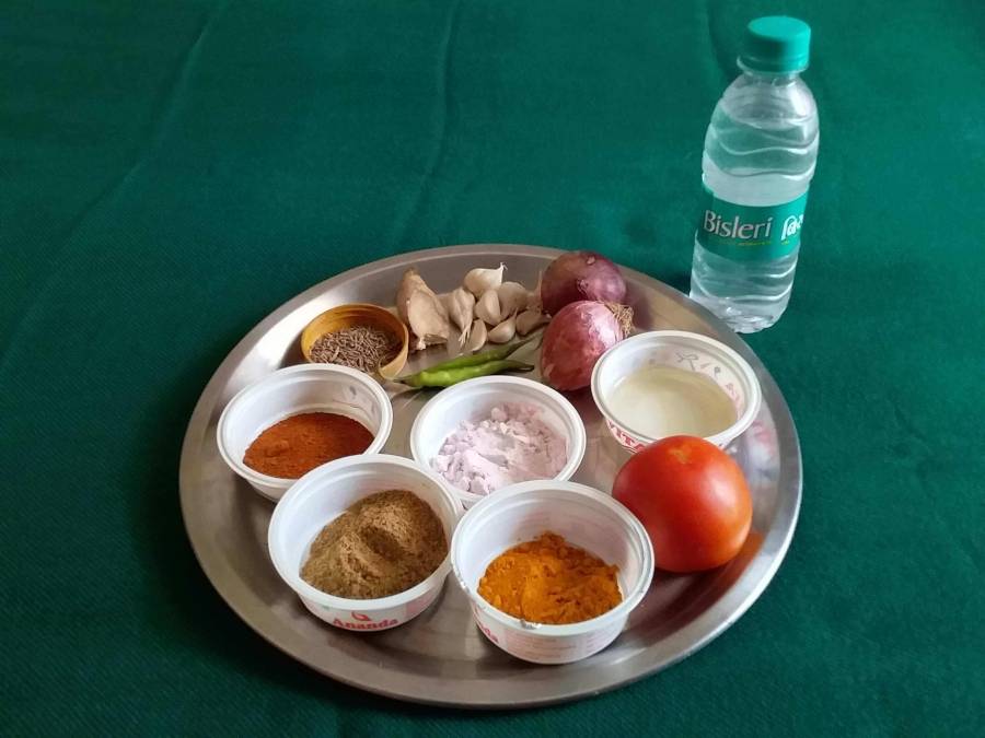 Ingredients for Egg Curry Gravy.