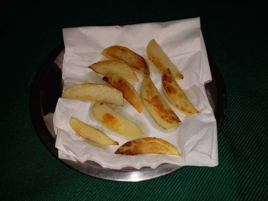 Fried Potato Pieces in Recipe of Chilli Potato.