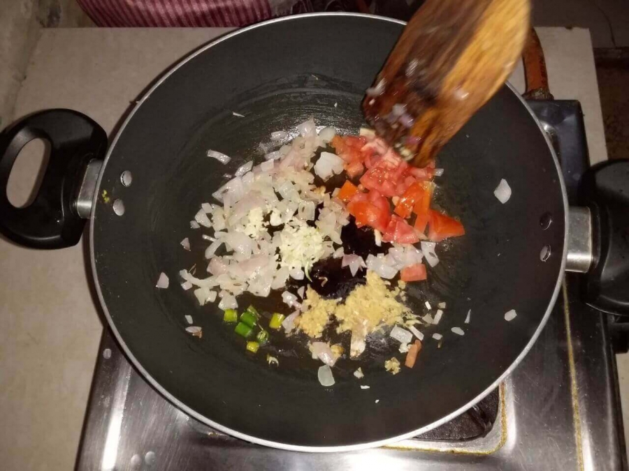 Tadka being prepared in Recipe for Chana Dal.