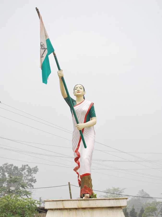 A statue of Kanaklata Barua